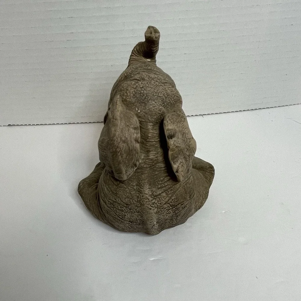 Elephant Statue Sitting  Herd Brand 1989 4